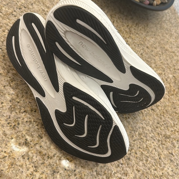 New Balance Dynasoft pro run v2. Women sneakers - Picture 4 of 6